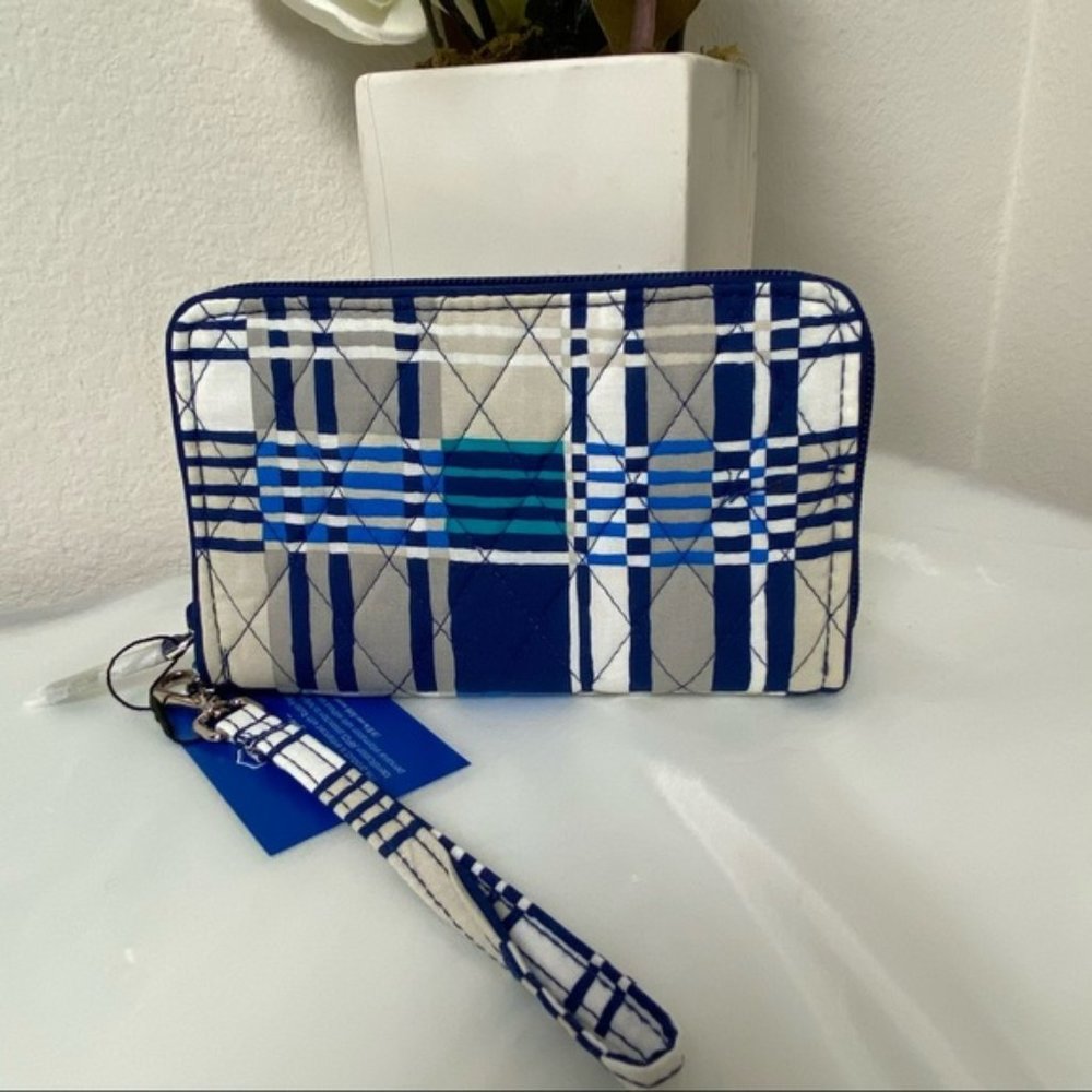 NWT Vera Bradley RFID Grab & Go Wristlet
